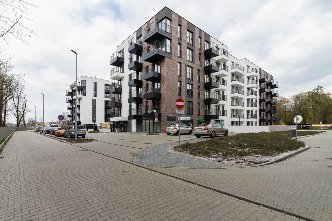 Movie Jacuzzi Apartment At The Main Station By Noclegi Renters Cracovie Extérieur photo